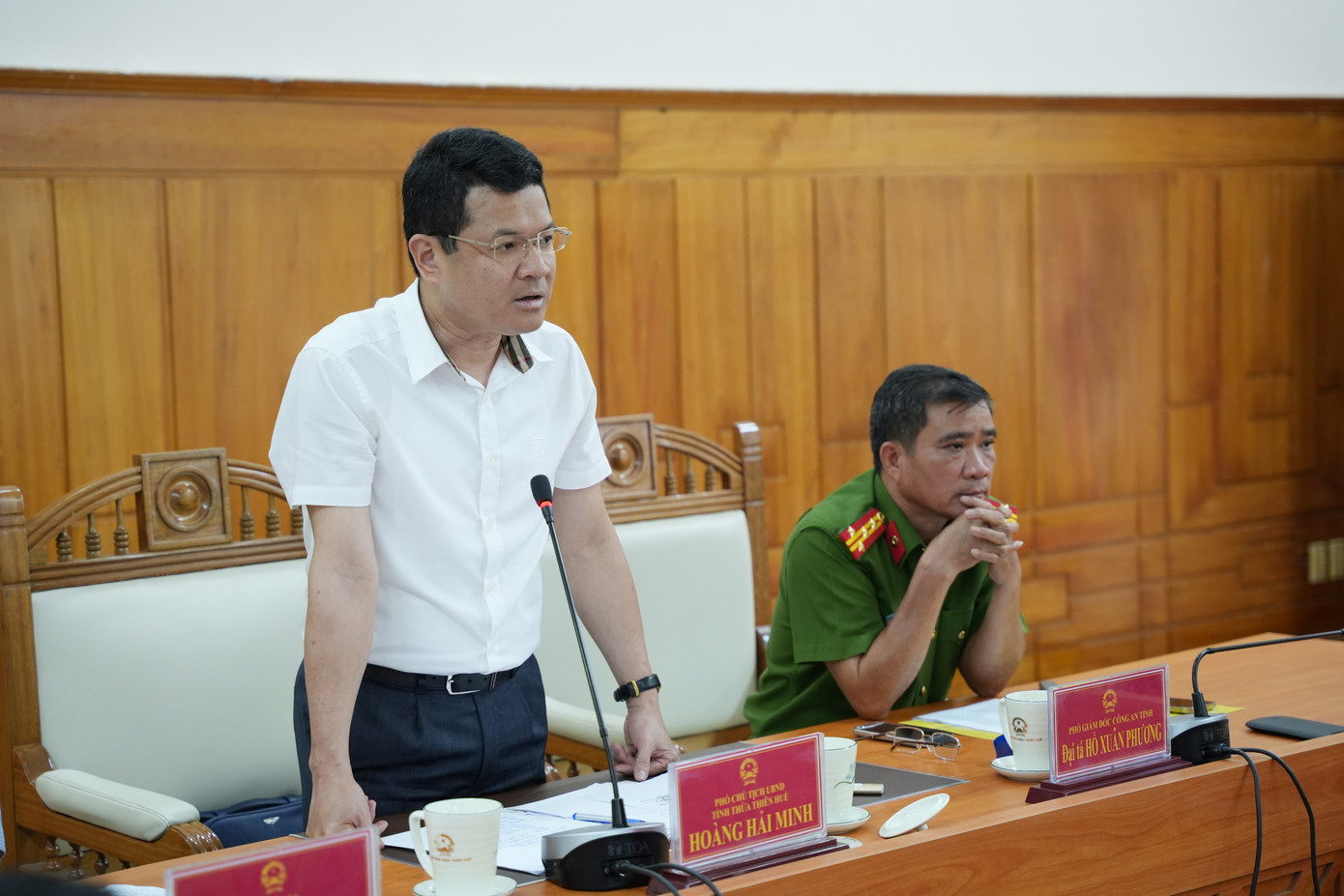 Theo ông Hoàng Hải Minh - Phó Chủ tịch UBND tỉnh TT-Huế, những bất cập nào trên cao tốc Cam Lộ - La Sơn nếu xử lý được, thì phải xử lý ngay để đảm bảo an toàn cho người và phương tiện tham gia giao thông.