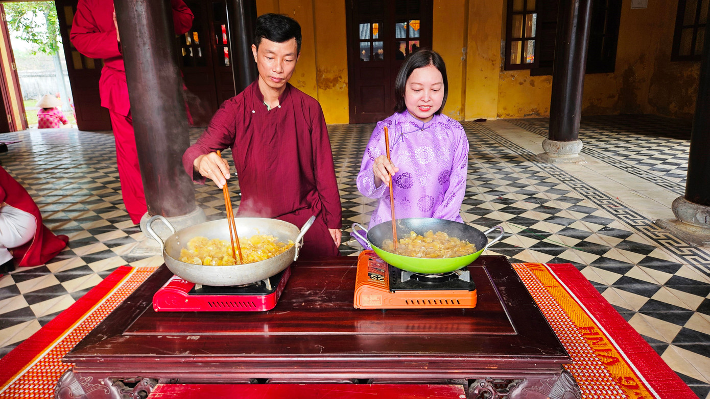 Ông Nguyễn Phước Hải Trung cho hay, chuỗi chương trình văn hóa, du lịch mừng Tết Nguyên đán vào mỗi dịp xuân mới là hoạt động diễn ra thường niên, do Trung tâm tổ chức. Tuy nhiên, với Phong vị Tết Huế, đơn vị luôn muốn có những cách làm mới dựa trên chất liệu truyền thống để mang đến những trải nghiệm thú vị, đa dạng cho công chúng, du khách, đồng thời góp phần quảng bá di sản văn hóa, du lịch Huế.