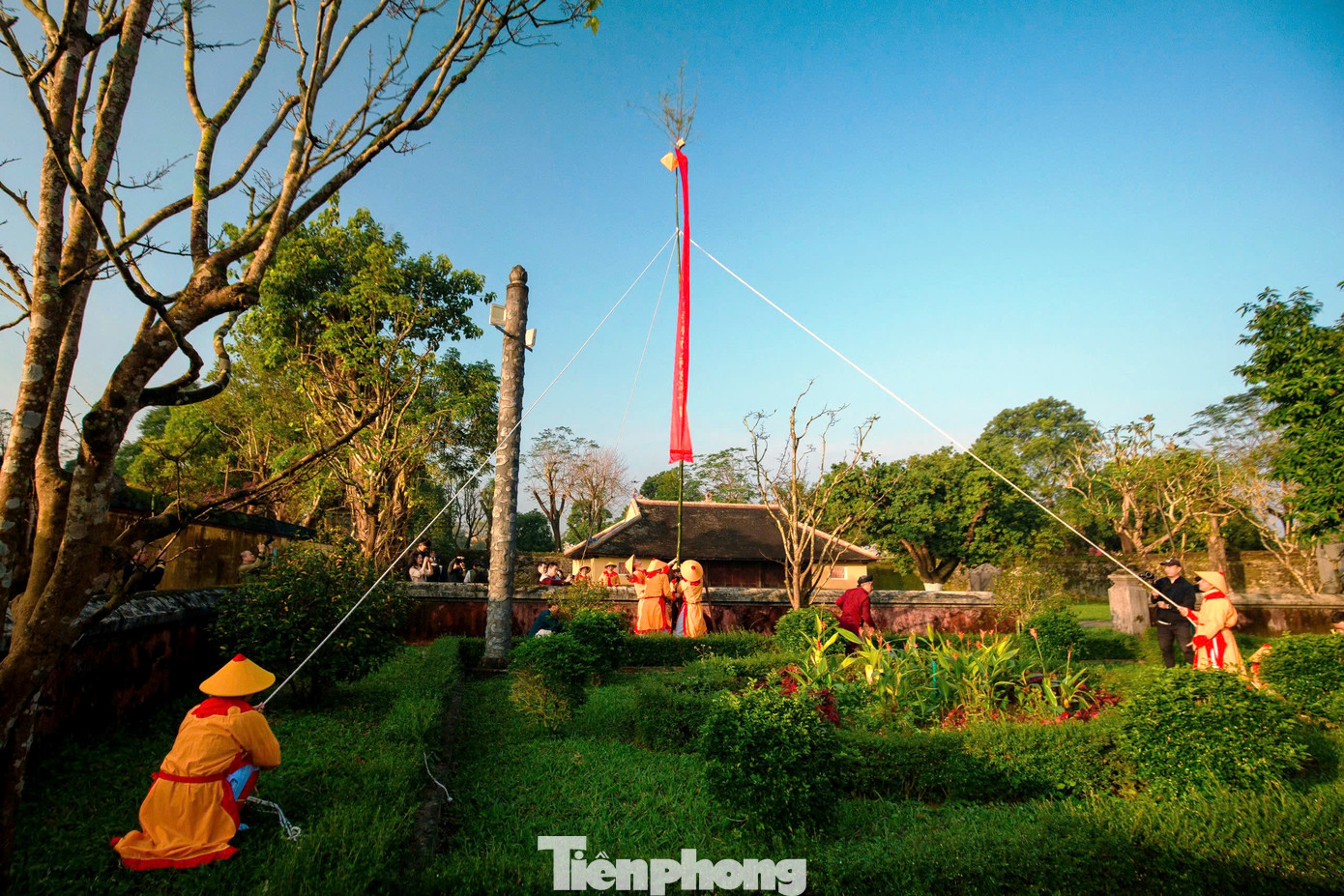 Ngày 22/1 (23 tháng Chạp âm lịch), Trung tâm Bảo tồn Di tích Cố đô (BTDTCĐ) Huế tổ chức nghi lễ Thướng tiêu (dựng nêu) tại Triệu miếu, Thế miếu thuộc di tích Đại nội Huế, nhằm tái hiện nghi lễ xưa của triều đình nhà Nguyễn vào dịp Tết cổ truyền của dân tộc.