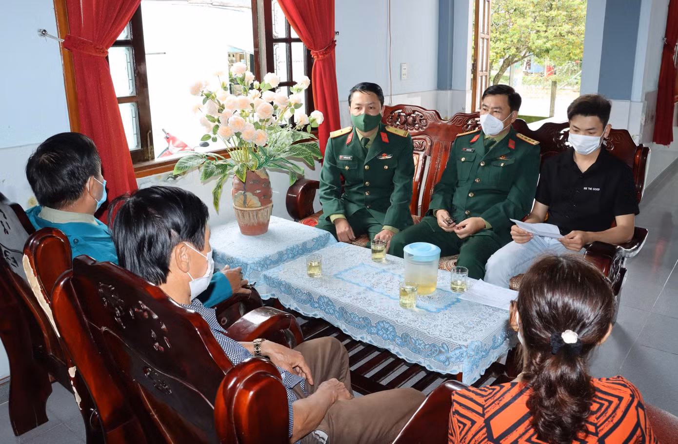 Thăm, động viên gia đình có con em lên đường làm nghĩa vụ quân sự năm 2022 tại TT-Huế Thăm, động viên gia đình có con em lên đường làm nghĩa vụ quân sự năm 2022 tại TT-Huế