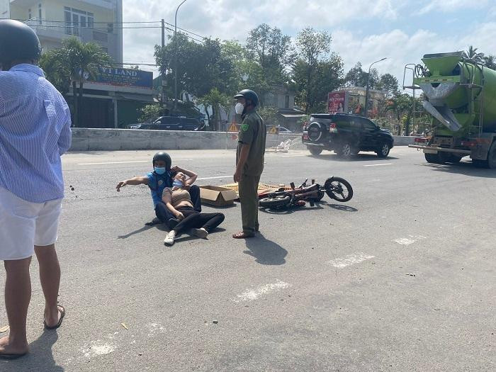Người mẹ khóc ngất bên thi thể con gái tử vong do tai nạn giao thông, khiến những người chứng kiến không khỏi xót xa Người mẹ khóc ngất bên thi thể con gái tử vong do tai nạn giao thông, khiến những người chứng kiến không khỏi xót xa