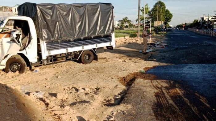 Chiếc xe tải gặp nạn Chiếc xe tải gặp nạn