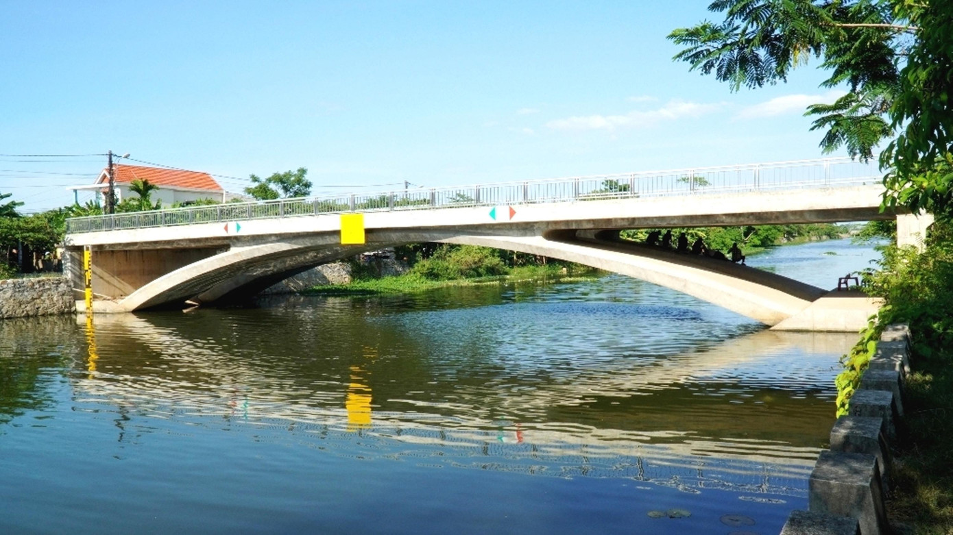 Dự án cầu bắc qua sông Lợi Nông (phường An Đông, TP Huế) được UBND tỉnh TT-Huế phê duyệt đầu tư từ tháng 10/2016, khởi công xây dựng vào năm 2018, với tổng mức đầu tư 32 tỷ đồng; trong đó, kinh phí giải phóng mặt bằng khoảng 6 tỷ đồng