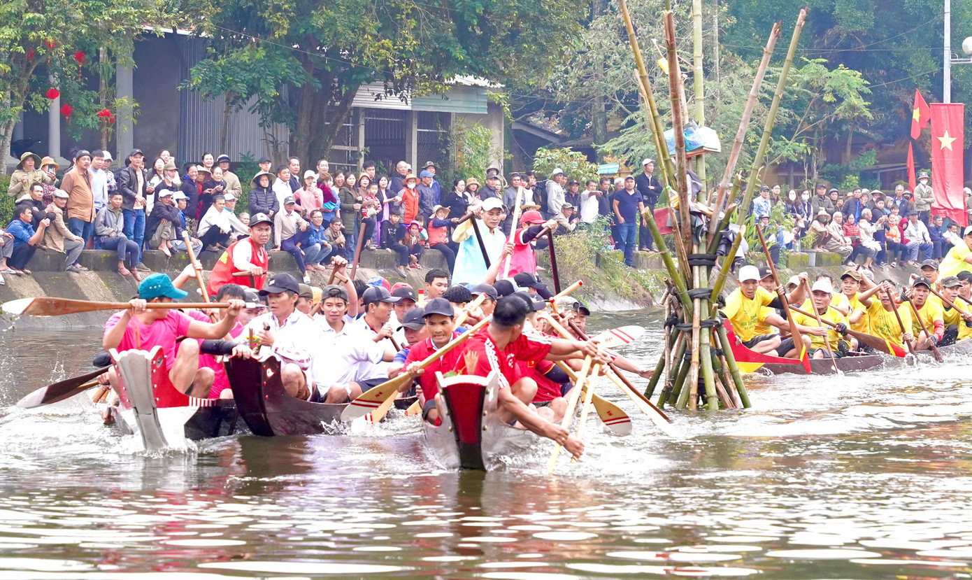 Những màn tranh tài quyết liệt, hấp dẫn của các vận động viên tham dự giải.