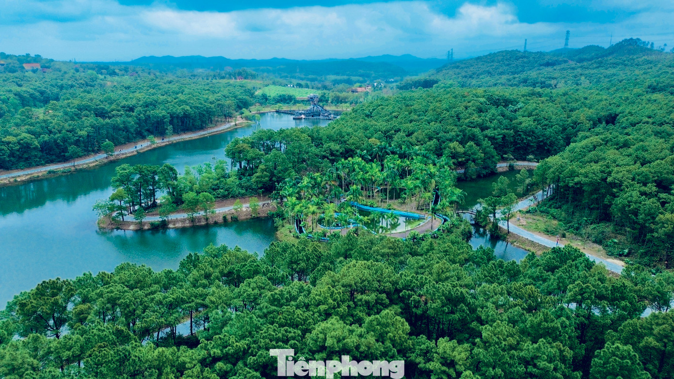 Một lãnh đạo Trung tâm Công viên cây xanh quận Thuận Hóa, ngay sau khi hoàn thành khoảng 75% khối lượng công việc thuộc dự án đầu tư giai đoạn 1, công viên hồ Thủy Tiên đã mở cửa phục vụ cộng đồng, thu hút đông đảo người dân và du khách đến tham quan. Tại đây, nhiều người bày tỏ sự bất ngờ và hài lòng trước sự thay đổi tích cực của công viên từng là một địa chỉ “đáng sợ”.