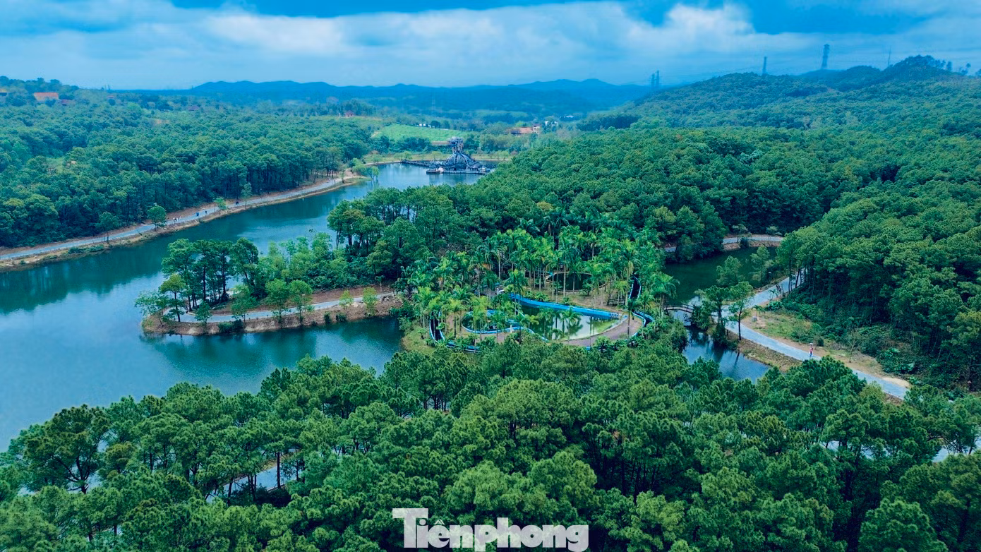 Một lãnh đạo Trung tâm Công viên cây xanh quận Thuận Hóa, ngay sau khi hoàn thành khoảng 75% khối lượng công việc thuộc dự án đầu tư giai đoạn 1, công viên hồ Thủy Tiên đã mở cửa phục vụ cộng đồng, thu hút đông đảo người dân và du khách đến tham quan. Tại đây, nhiều người bày tỏ sự bất ngờ và hài lòng trước sự thay đổi tích cực của công viên từng là một địa chỉ “đáng sợ”.