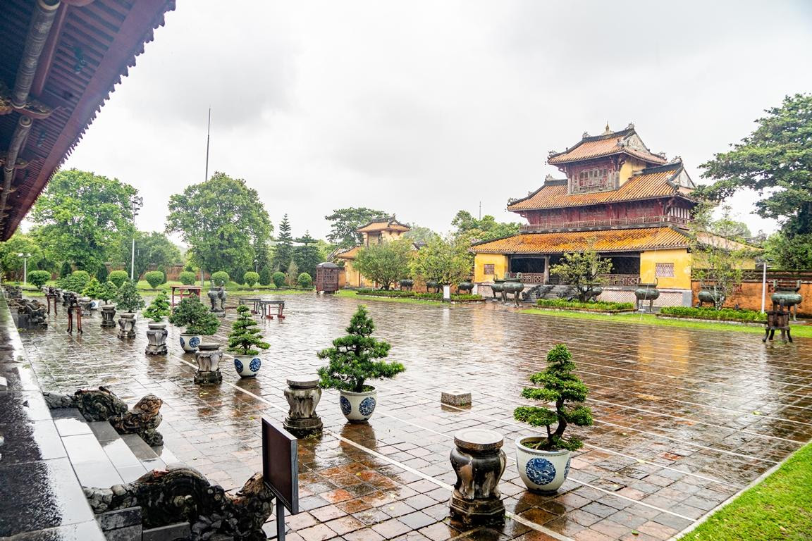 Các công trình di tích quan trọng trong Đại nội Huế vẫn đứng vững sau mưa bão. Ảnh: Bảo Minh