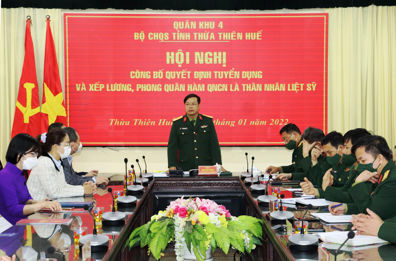 Theo Thượng tá Ngô Nam Cường, việc tuyển dụng hai quân nhân chuyên dụng là vợ, con liệt sĩ Rào Trăng thể hiện sự quan tâm sâu sát, kịp thời của Đảng, Nhà nước, quân đội