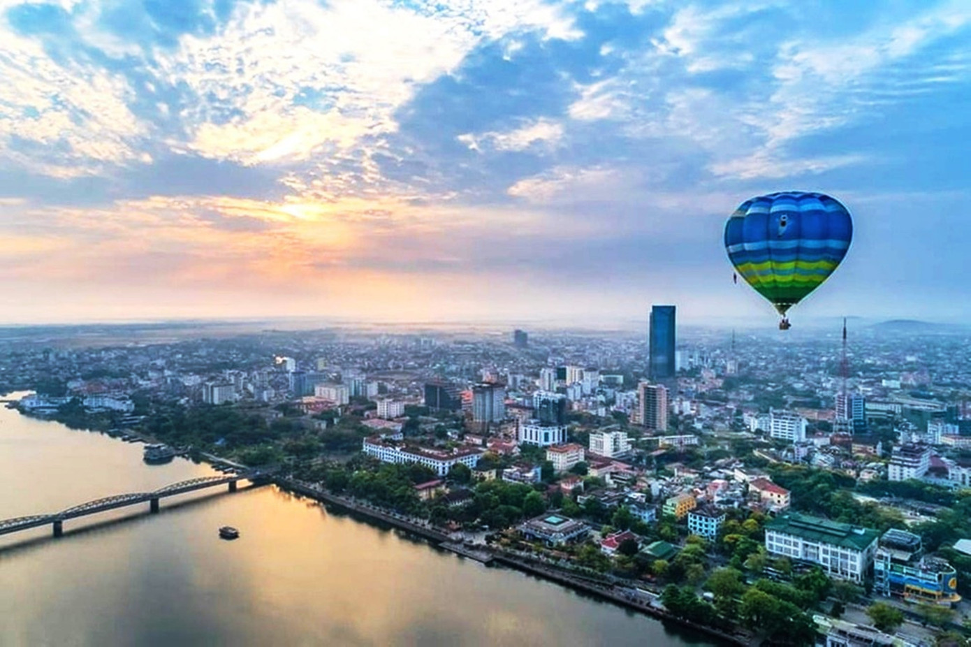 Liên quan phương án tên gọi khi cả tỉnh TT-Huế trở thành thành phố trực thuộc Trung ương, đa số người dân chọn phương án tên gọi “thành phố Huế”. Ảnh: CTV