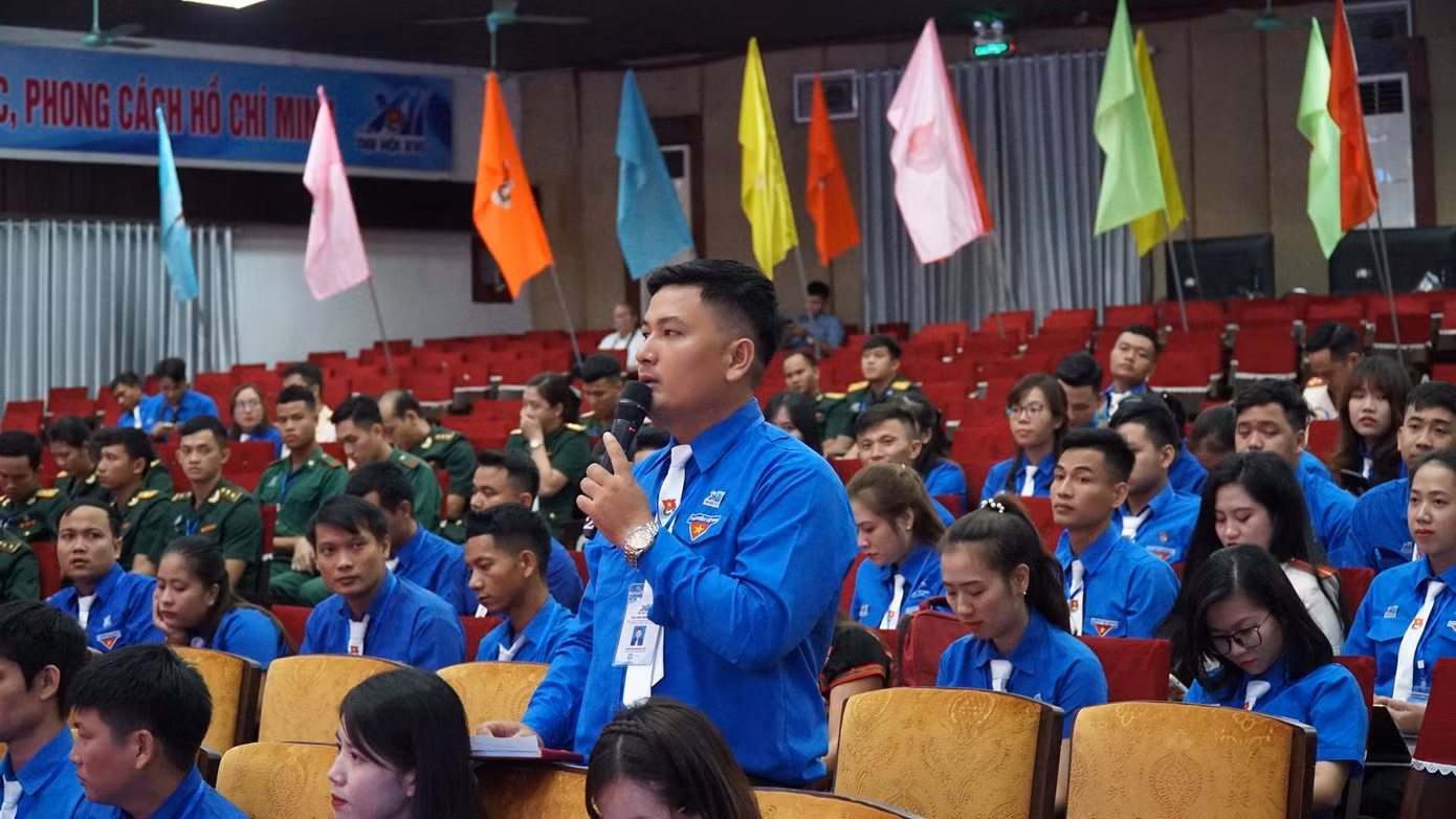 Đại biểu tham gia ý kiến tại các diễn đàn trong khuôn khổ Đại hội. Đại biểu tham gia ý kiến tại các diễn đàn trong khuôn khổ Đại hội.