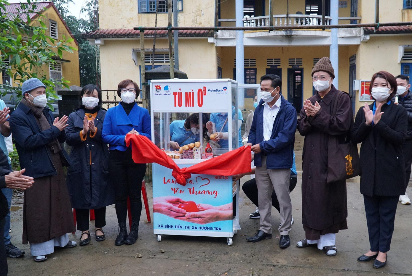 Mô hình "Tủ mì không đồng" tại TT-Huế. Mô hình "Tủ mì không đồng" tại TT-Huế.