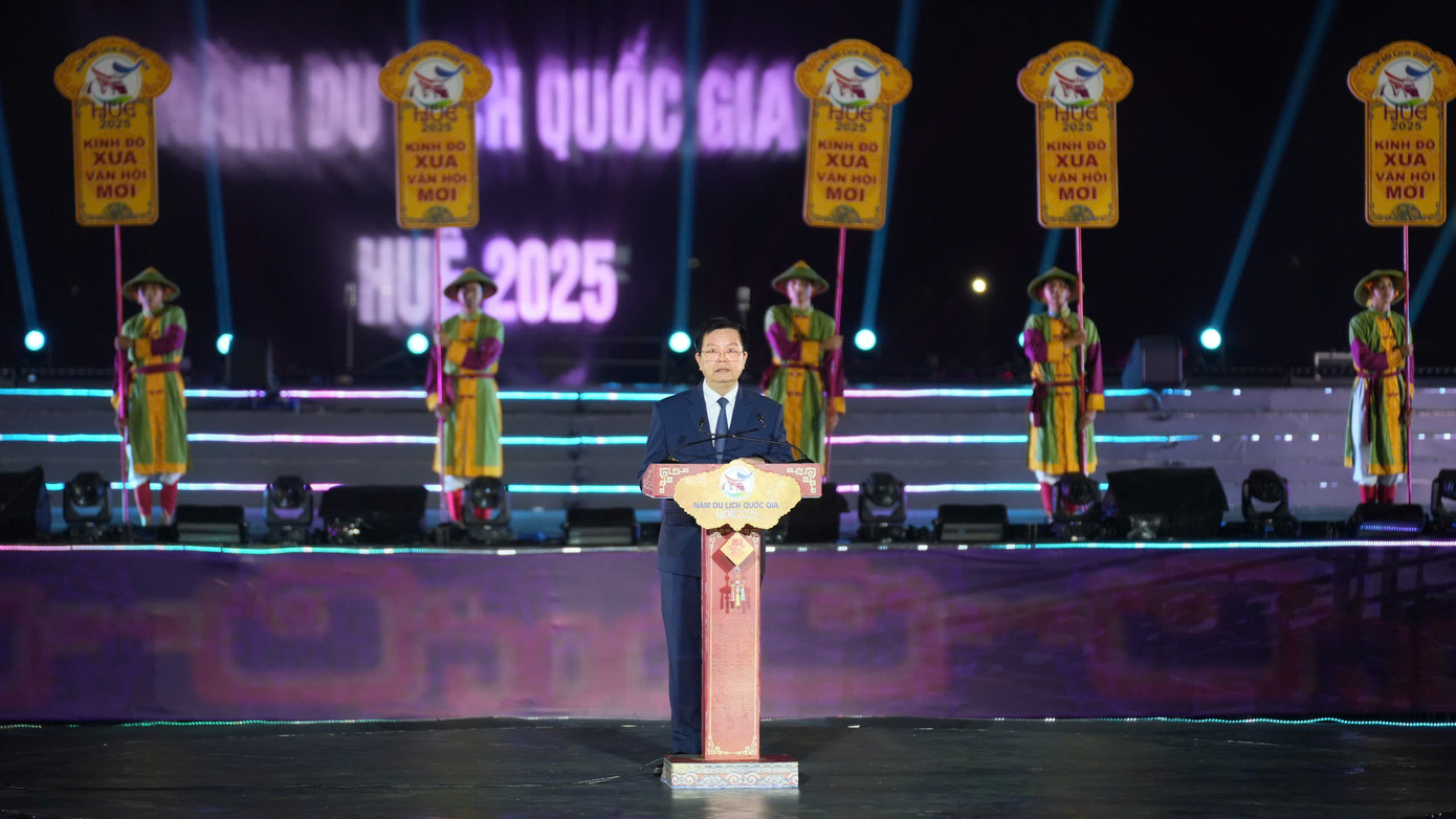 Phát biểu tại lễ khai mạc, Phó Thủ tướng Chính phủ Mai Văn Chính nhấn mạnh lễ khai mạc Năm Du lịch quốc gia - Huế 2025 là sự kiện mở đầu cho chuỗi hoạt động văn hóa, thể thao và du lịch diễn ra khắp các tỉnh, thành phố trong cả nước, hứa hẹn đưa Huế trở thành tâm điểm du lịch, văn hóa của Việt Nam và khu vực, góp phần quảng bá, truyền cảm hứng đi du lịch tới nhân dân, tạo động lực thúc đẩy ngành du lịch phục hồi và phát triển nhanh và bền vững.
