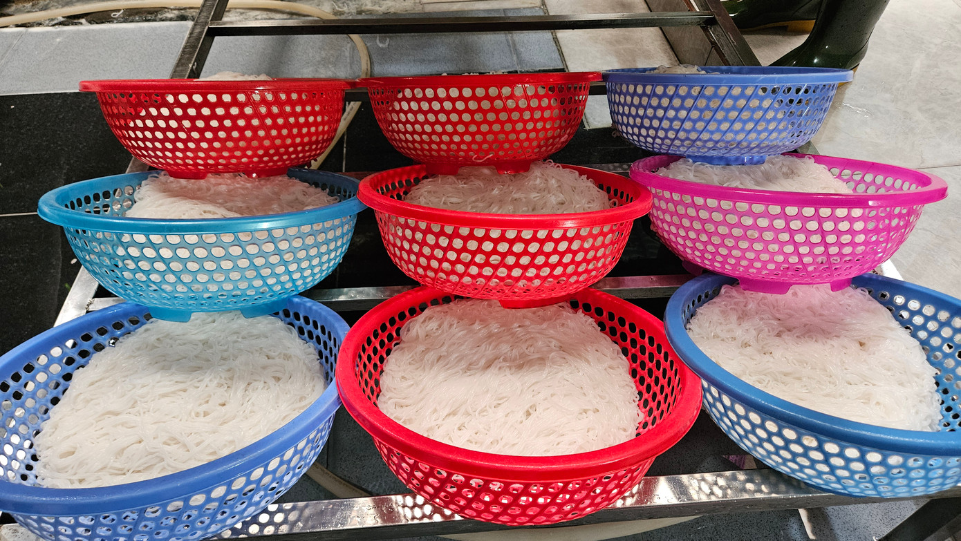 Sản phẩm bún gạo truyền thống Vân Cù. Sản phẩm bún gạo truyền thống Vân Cù.