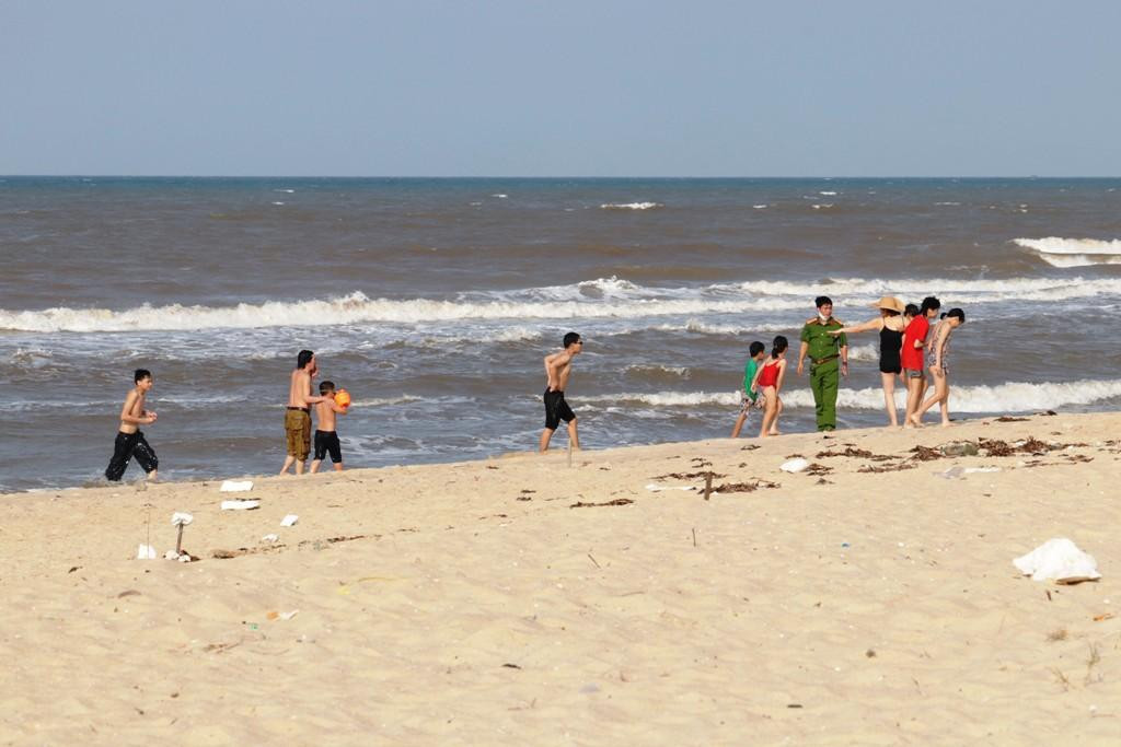 Bãi biển xã Phú Thuận, huyện Phú Vang.