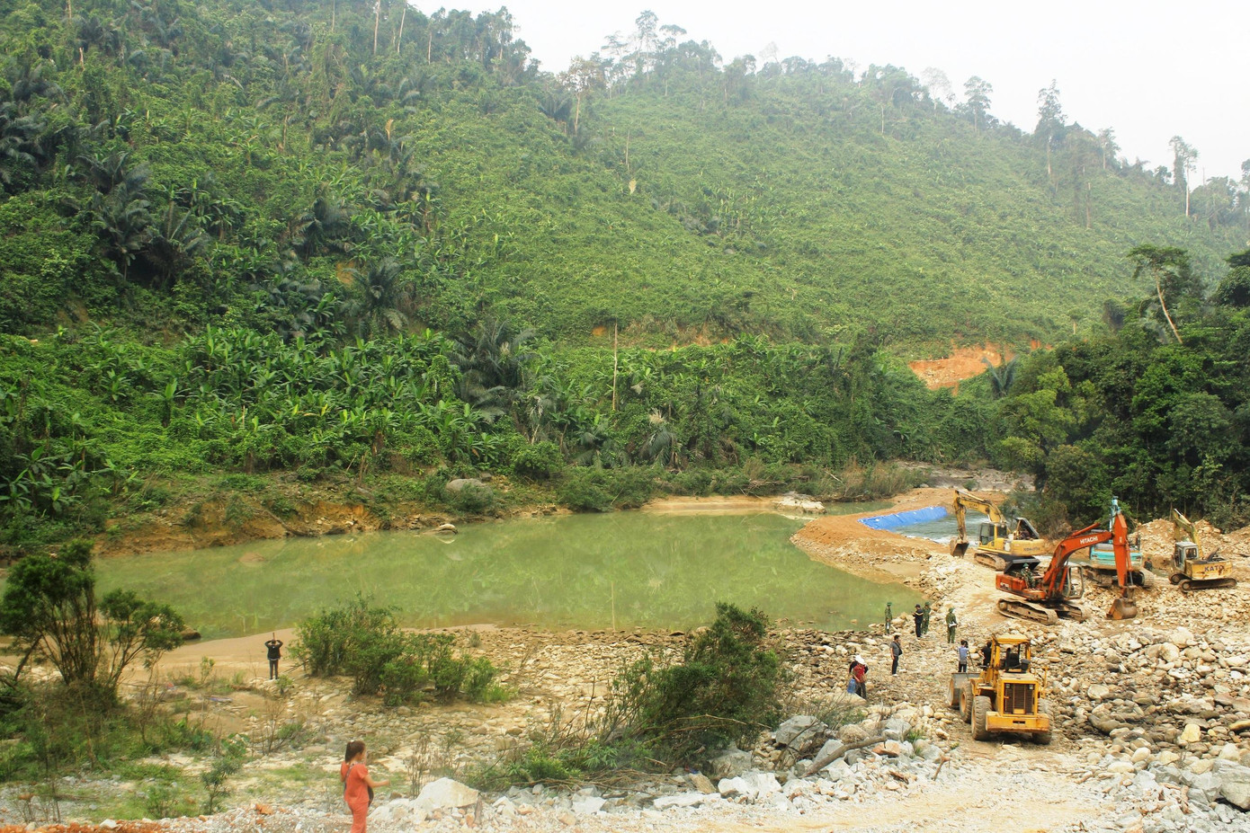 Công tác tìm kiếm đang bước vào giai đoạn quyết định. Công tác tìm kiếm đang bước vào giai đoạn quyết định.