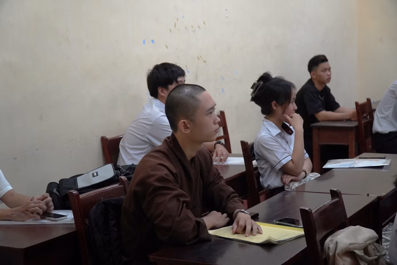 Hơn 1 triệu thí sinh tự tin làm thủ tục thi tốt nghiệp THPT ảnh 52
