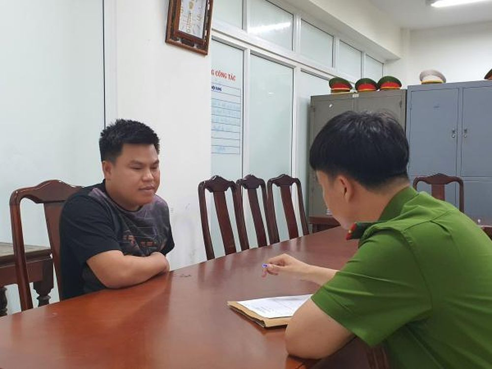 Đối tượng Nguyễn Văn Lưu tại cơ quan công an. Ảnh: CACC