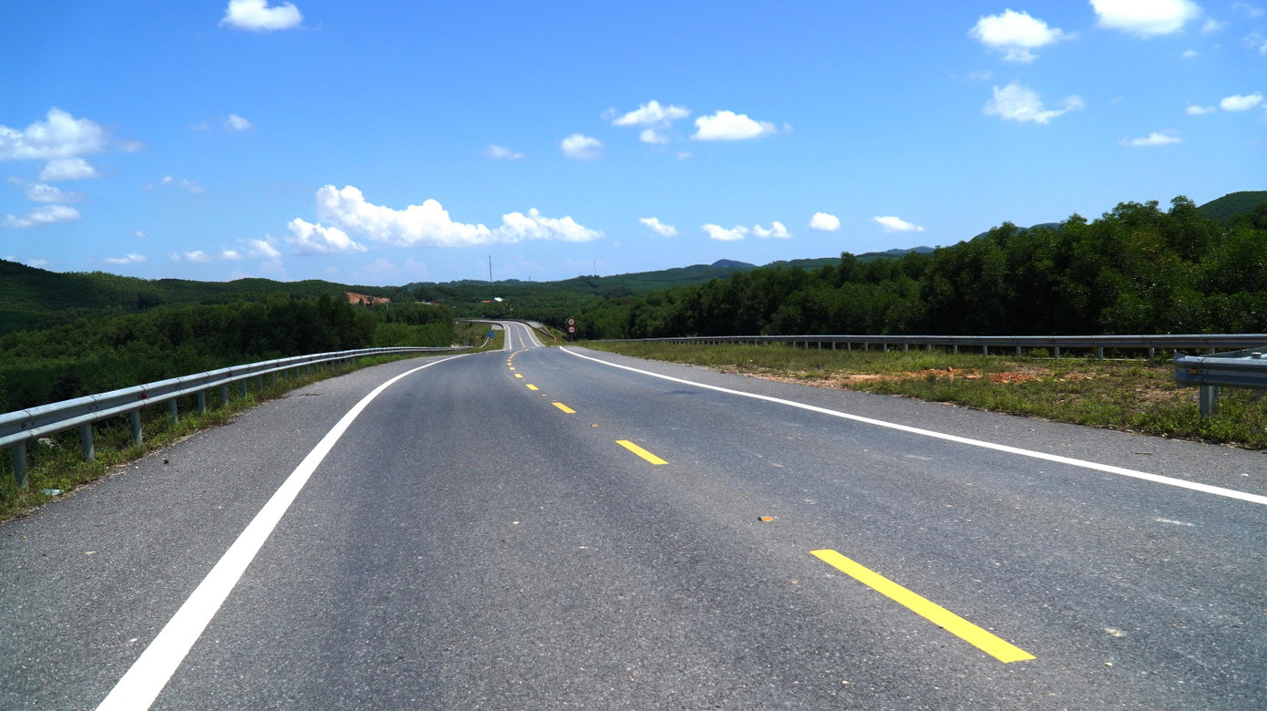 Sau khi Hội đồng kiểm tra nhà nước chấp thuận, Ban Quản lý Dự án đường Hồ Chí Minh sẽ tiến hành báo cáo, gửi hồ sơ tài liệu và nghiệm thu bàn giao đến Tổng cục Đường bộ Việt Nam. Sau khi Hội đồng kiểm tra nhà nước chấp thuận, Ban Quản lý Dự án đường Hồ Chí Minh sẽ tiến hành báo cáo, gửi hồ sơ tài liệu và nghiệm thu bàn giao đến Tổng cục Đường bộ Việt Nam.