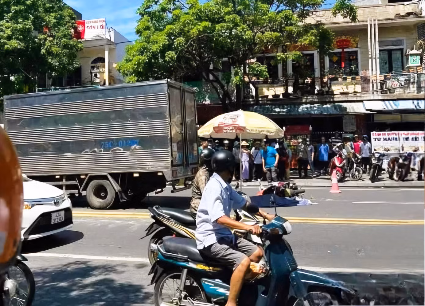 Hiện trường vụ tai nạn giao thông. Ảnh: M.X.H Hiện trường vụ tai nạn giao thông. Ảnh: M.X.H