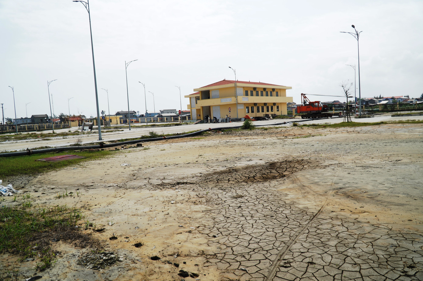 Mặt bằng hạ tầng cảng đang trong giai đoạn hoàn thiện. Ảnh: N.V