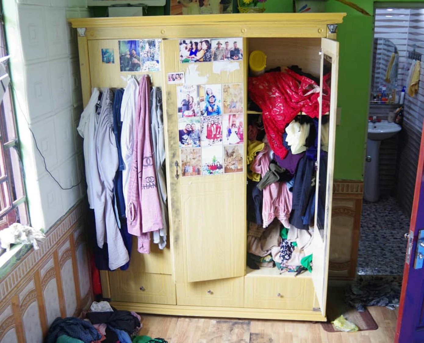 Hiện trường giả vụ mất trộm tiền, vàng do bà N. dựng nên nhằm qua mặt người nhà và cơ quan chức năng. Ảnh: CACC