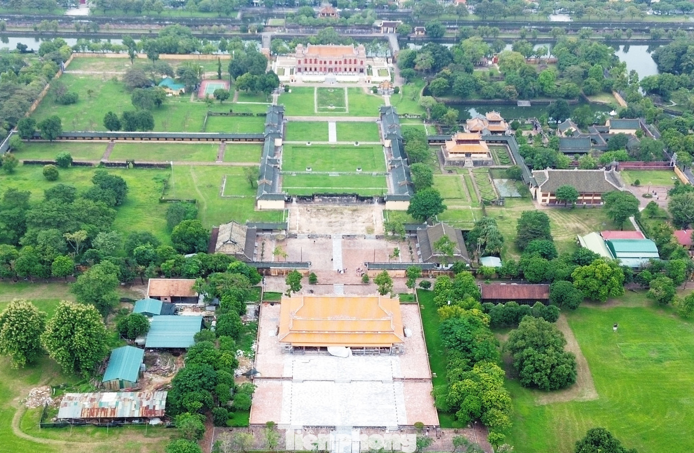 Cùng với điện Kiến Trung vừa hoàn thành trùng tu, đón khách trong dịp đầu năm mới 2014, điện Thái Hòa mở cửa phục vụ du khách thời gian ngắn sắp tới sẽ là điểm tham quan đặc biệt hấp dẫn tiếp theo trong Hoàng cung Huế, tạo nên sức sống mới cho khu Di sản Huế. Cùng với điện Kiến Trung vừa hoàn thành trùng tu, đón khách trong dịp đầu năm mới 2014, điện Thái Hòa mở cửa phục vụ du khách thời gian ngắn sắp tới sẽ là điểm tham quan đặc biệt hấp dẫn tiếp theo trong Hoàng cung Huế, tạo nên sức sống mới cho khu Di sản Huế.