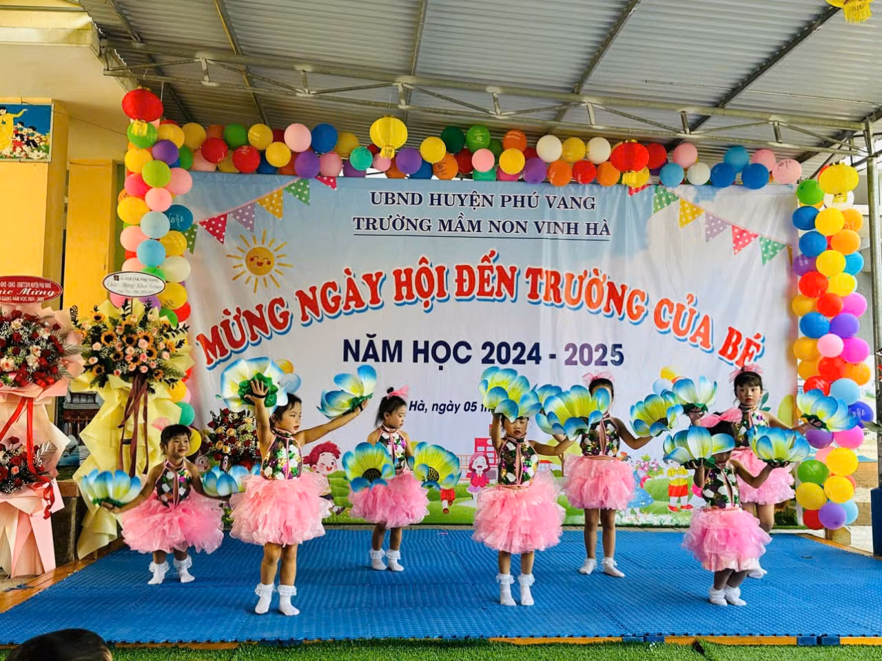 Hơn 23 triệu học sinh khai giảng năm học mới ảnh 57