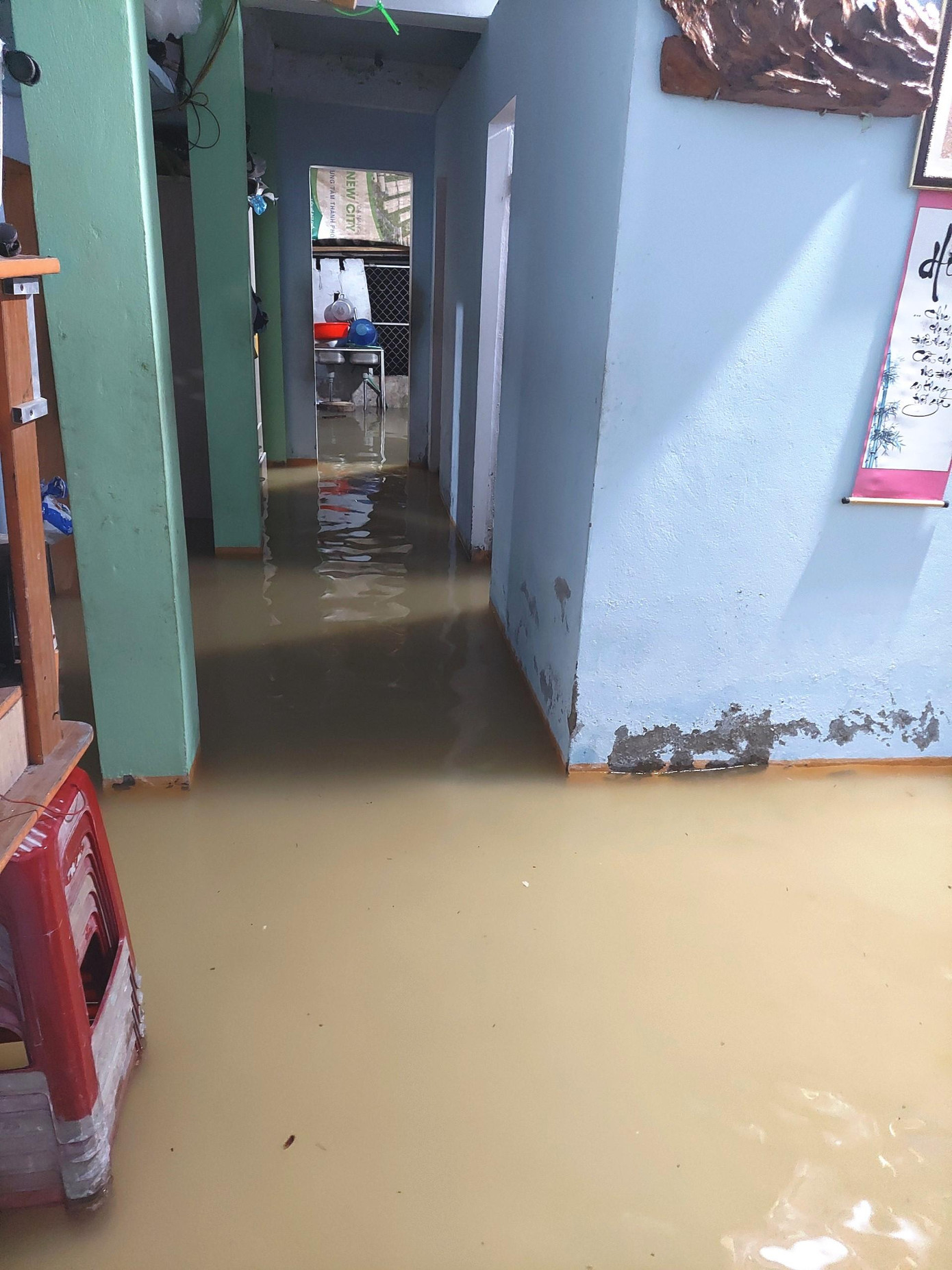 Nhà dân tại xã Lộc Trì bị ngập lụt. Ảnh VT