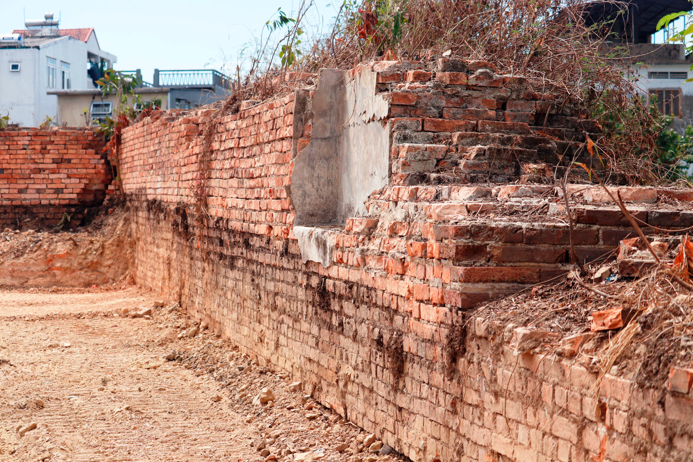 Dự kiến, đến cuối năm 2023, dự án chỉnh trang, hoàn trả mặt bằng Thượng thành Huế sẽ hoàn thành. Toàn bộ chiều dài 10km chu vi Thượng thành Huế và các khu vực liên quan sẽ được bàn giao về cho Trung tâm Bảo tồn Di tích Cố đô Huế.