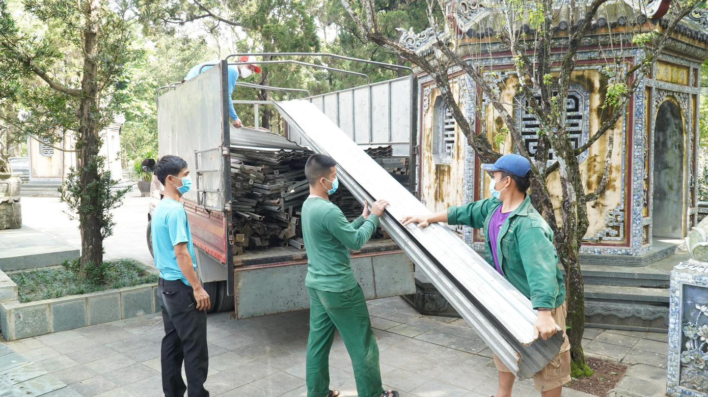 Làm công tác chuẩn bị tang lễ Làm công tác chuẩn bị tang lễ