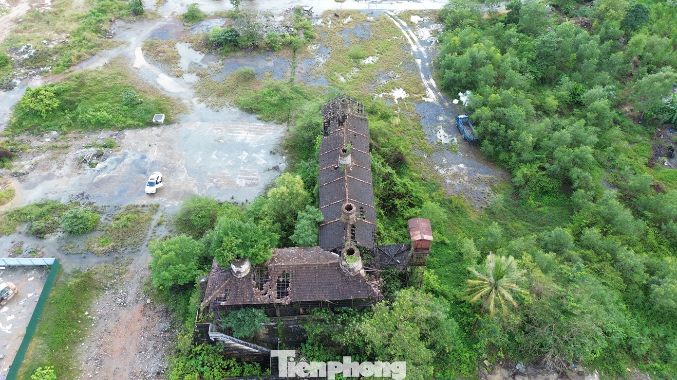 Sở Xây dựng tỉnh TT-Huế cho biết đã có báo cáo gửi UBND tỉnh xin ý kiến chỉ đạo chỉnh trang, cải tạo một số hạng mục trong khu đất từng tồn tại Nhà máy xi măng Long Thọ cũ (phường Thủy Biều, TP. Huế).