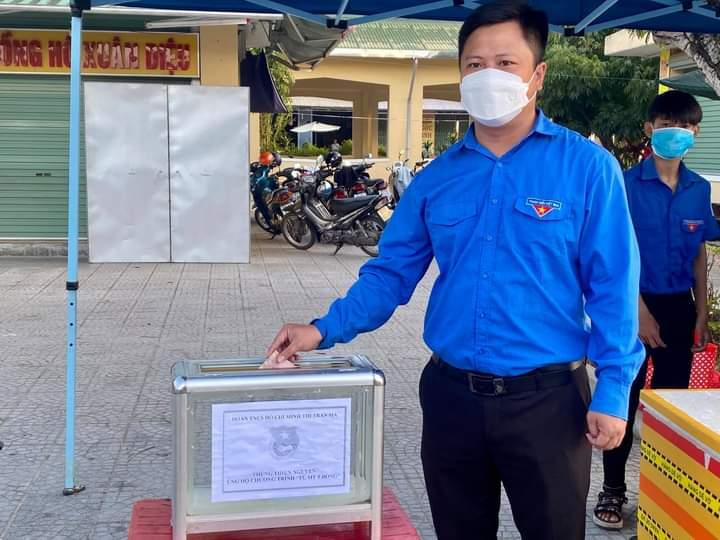 Quyên góp, hỗ trợ "tủ mì 0 đồng" tại TT-Huế Quyên góp, hỗ trợ "tủ mì 0 đồng" tại TT-Huế