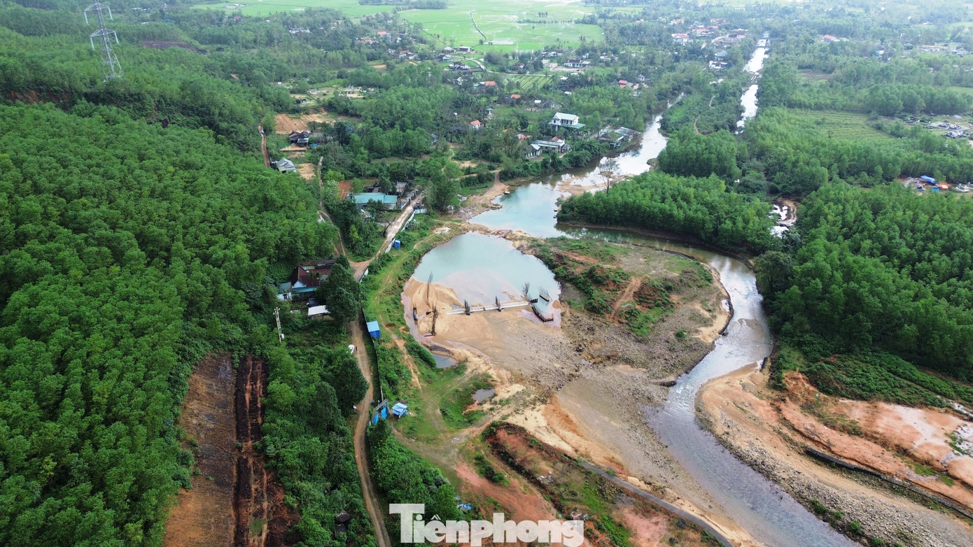 Cuối những năm 1990, đầu năm 2000, khu vực suối Voi (xã Lộc Tiến, huyện Phú Lộc) được người dân địa phương sử dụng, khai thác vào mục đích làm dịch vụ du lịch sinh thái cộng đồng. Nơi đây có cảnh quan thiên nhiên đẹp, hoang sơ, núi rừng hùng vĩ, khí hậu mát mẻ, suối thác trong lành… phù hợp để tổ chức hoạt động du lịch.