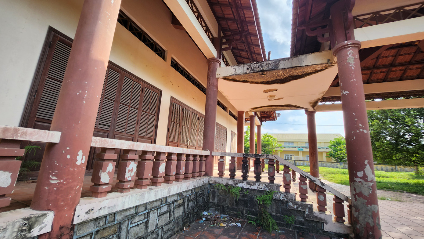 Tuy nhiên, vào năm 2022, UBND TP. Huế quyết định thu hồi mặt bằng đối với các hộ kinh doanh sản phẩm đúc đồng tại Trung tâm. Họ phải trả mặt bằng và chuyển cơ sở trưng bày về các địa điểm đúc đồng gia đình hoặc tìm thuê mặt bằng khác.