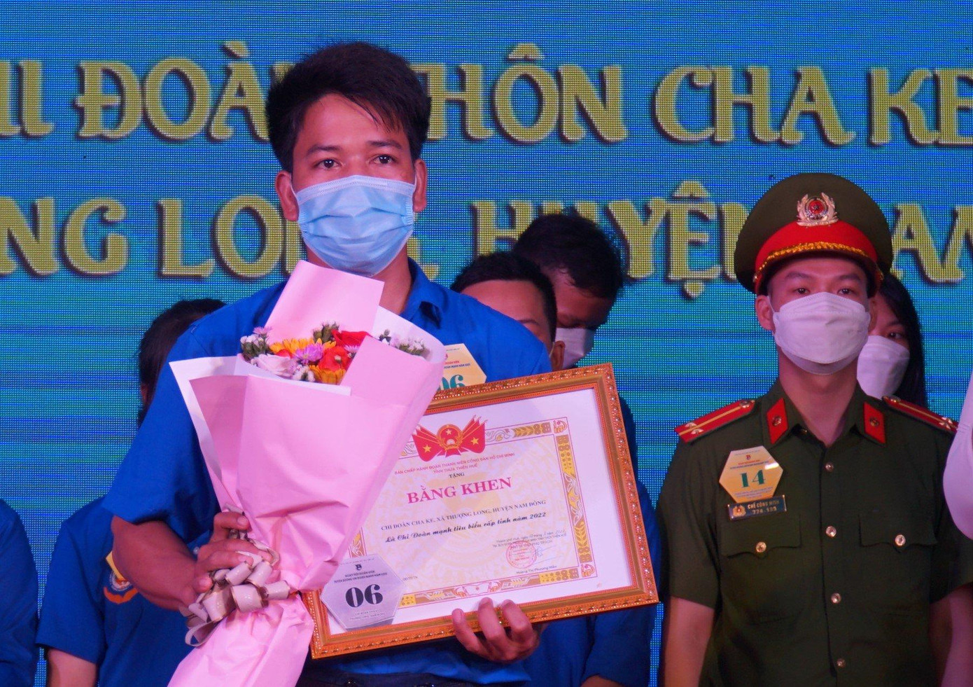 Tuyên dương những điển hình tiêu biểu