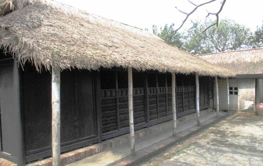 Nhà lưu niệm Chủ tịch Hồ Chí Minh tại Dương Nỗ, xã Phú Dương, TP Huế (nguồn Internet) Nhà lưu niệm Chủ tịch Hồ Chí Minh tại Dương Nỗ, xã Phú Dương, TP Huế (nguồn Internet)