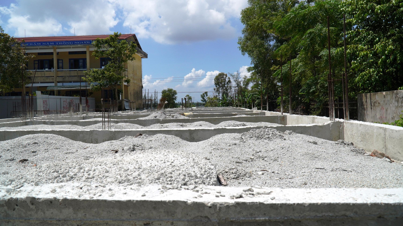 Nhiều địa phương, đơn vị, trường học tại TT-Huế cũng là "khổ chủ" của Cty Nhật Anh - đơn vị nhà thầu tạm ứng tiền rồi "biến mất" Nhiều địa phương, đơn vị, trường học tại TT-Huế cũng là "khổ chủ" của Cty Nhật Anh - đơn vị nhà thầu tạm ứng tiền rồi "biến mất"