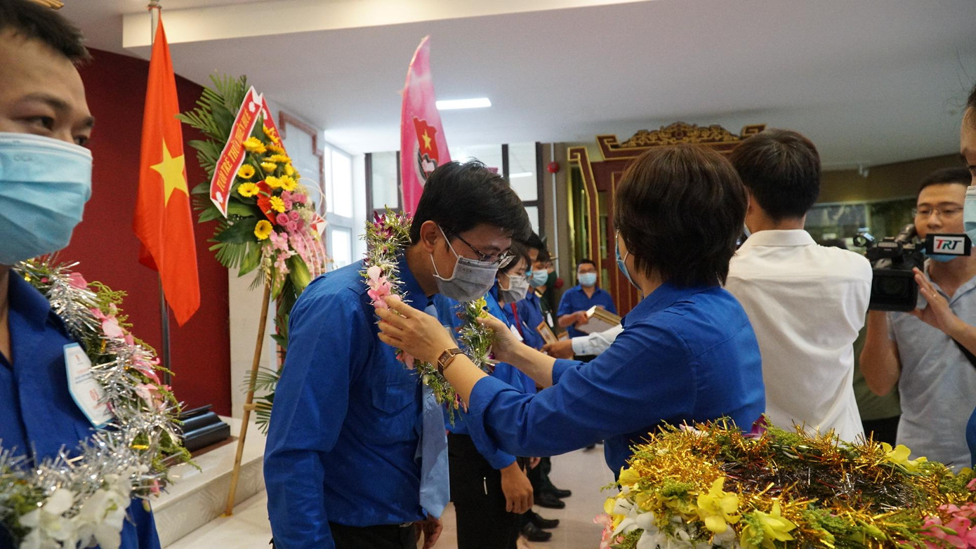 Tuyên dương cá nhân tiêu biểu Tuyên dương cá nhân tiêu biểu