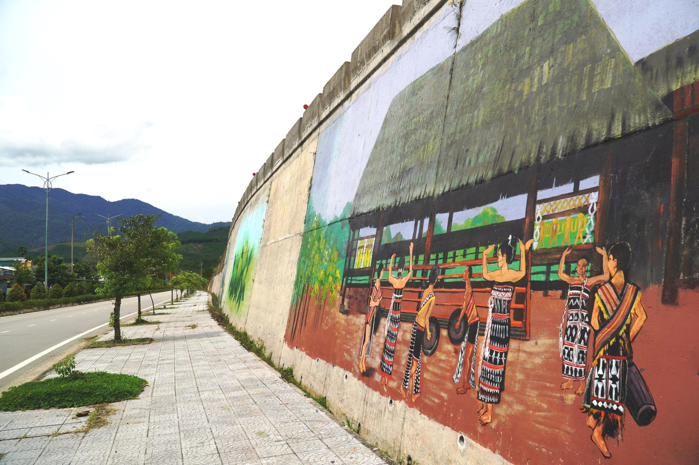 Các ý tưởng này được Huyện Đoàn phối hợp Phòng Văn hóa, Trung tâm Văn hóa- Thông tin và Thể thao huyện đề xuất ý tưởng, nhằm góp phần quảng bá bản sắc văn hoá, hình ảnh, đặc sản, thiên nhiên, con người Nam Đông.