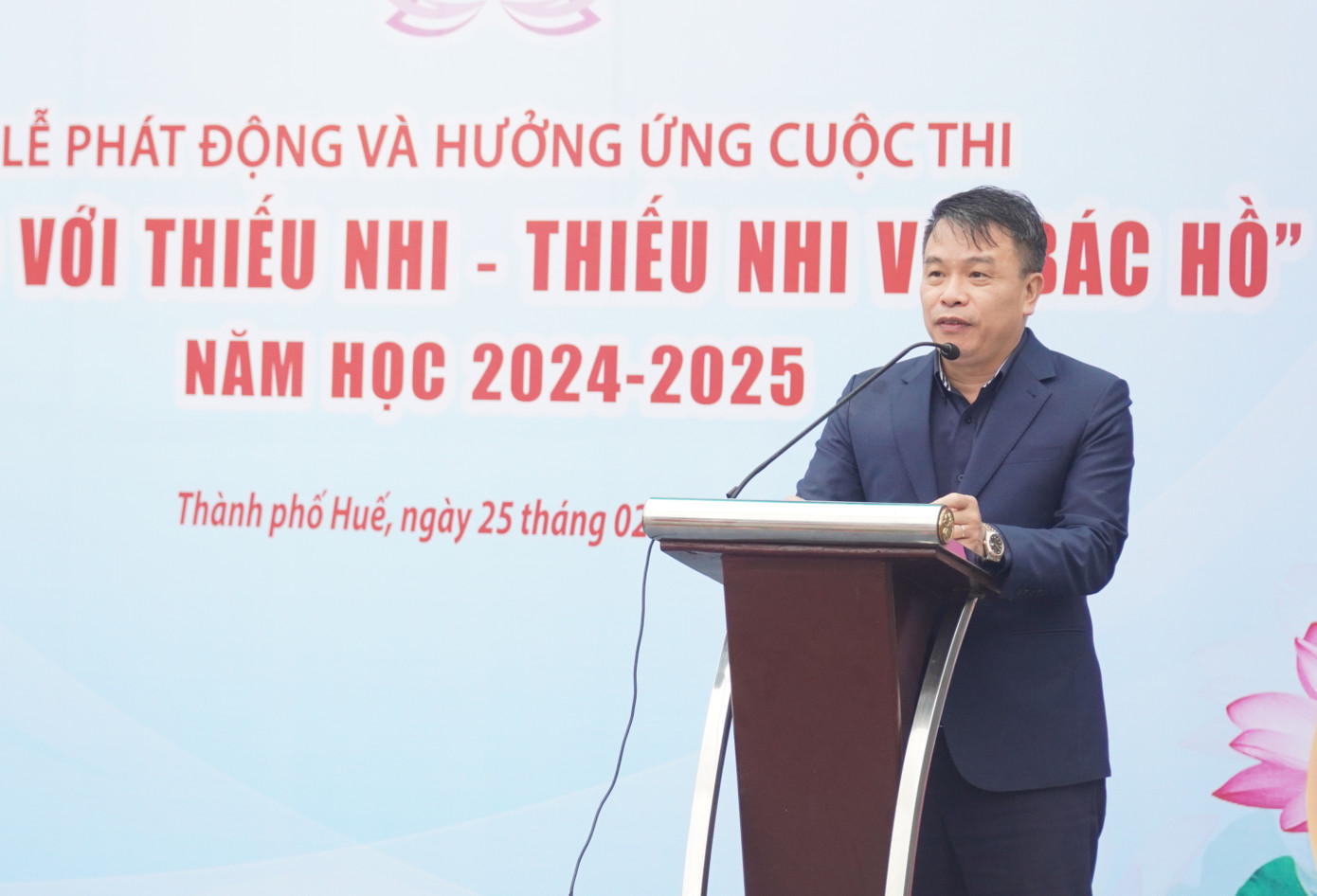Tổng Biên tập Báo Thiếu niên Tiền phong và Nhi đồng Nguyễn Phan Khuê thông tin về cuộc thi. Tổng Biên tập Báo Thiếu niên Tiền phong và Nhi đồng Nguyễn Phan Khuê thông tin về cuộc thi.