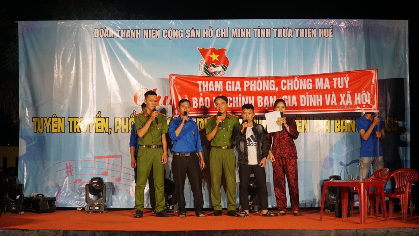 Chương trình tuyên truyền, phổ biến giáo dục pháp luật tại phường Hương Chữ, thị xã Hương Trà, tỉnh TT-Huế. Chương trình tuyên truyền, phổ biến giáo dục pháp luật tại phường Hương Chữ, thị xã Hương Trà, tỉnh TT-Huế.