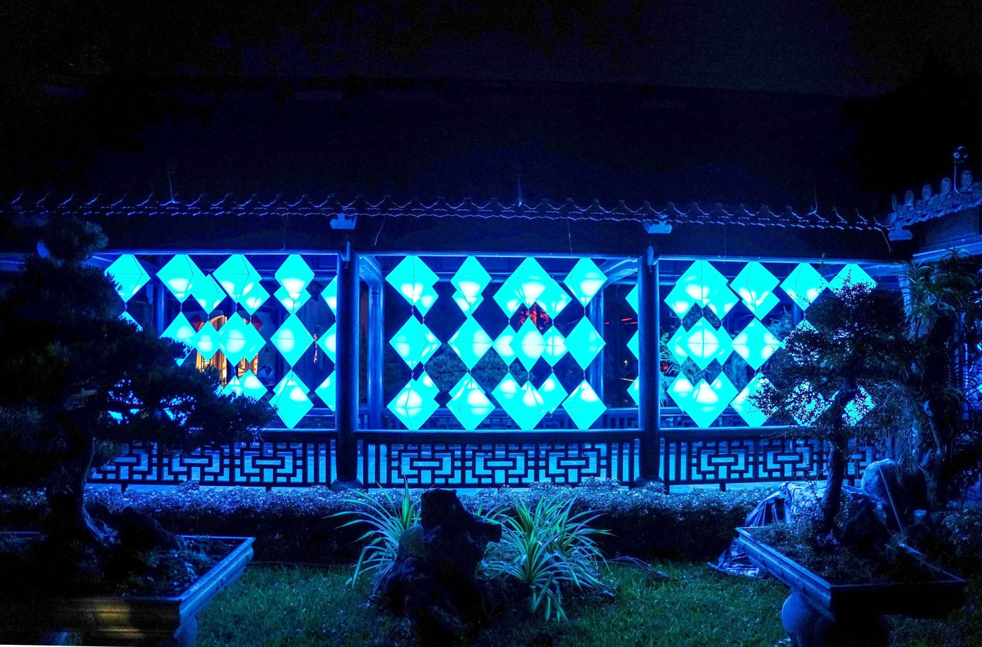 Trong khuôn khổ Tuần lễ Festival nghệ thuật Quốc tế Huế 2024, Lễ hội ánh sáng với chủ đề Hành trình khám phá ảo diệu và đầy chất thơ đã diễn ra tại khuôn viên của Thái Bình lâu và vườn Thiệu Phương (Đại nội Huế) nhằm phục vụ công chúng, du khách và những ai yêu nghệ thuật sắp đặt âm thanh, ánh sáng.