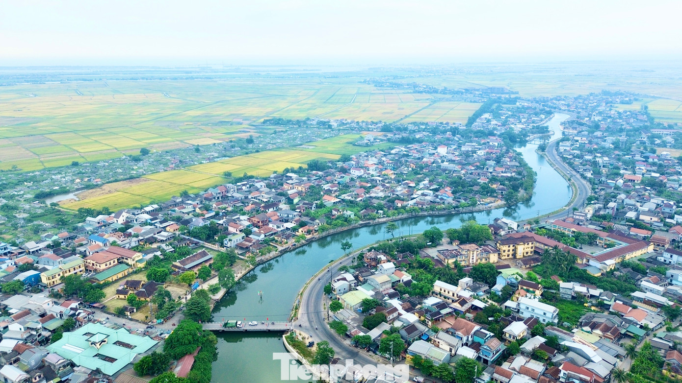 Trong tổng số 133 đơn vị hành chính cấp xã của TP Huế hiện nay, chỉ duy nhất phường Dương Nỗ không thuộc diện sắp xếp, sáp nhập theo Đề án vừa được HĐND TP Huế thông qua. Với diện tích hơn 20,6 km2, dân số trên 31.000 người, phường Dương Nỗ vượt chuẩn so với quy định, nơi đây còn đảm bảo tính liên kết không gian theo quy hoạch đô thị Huế đã được Thủ tướng phê duyệt. Trong tổng số 133 đơn vị hành chính cấp xã của TP Huế hiện nay, chỉ duy nhất phường Dương Nỗ không thuộc diện sắp xếp, sáp nhập theo Đề án vừa được HĐND TP Huế thông qua. Với diện tích hơn 20,6 km2, dân số trên 31.000 người, phường Dương Nỗ vượt chuẩn so với quy định, nơi đây còn đảm bảo tính liên kết không gian theo quy hoạch đô thị Huế đã được Thủ tướng phê duyệt.