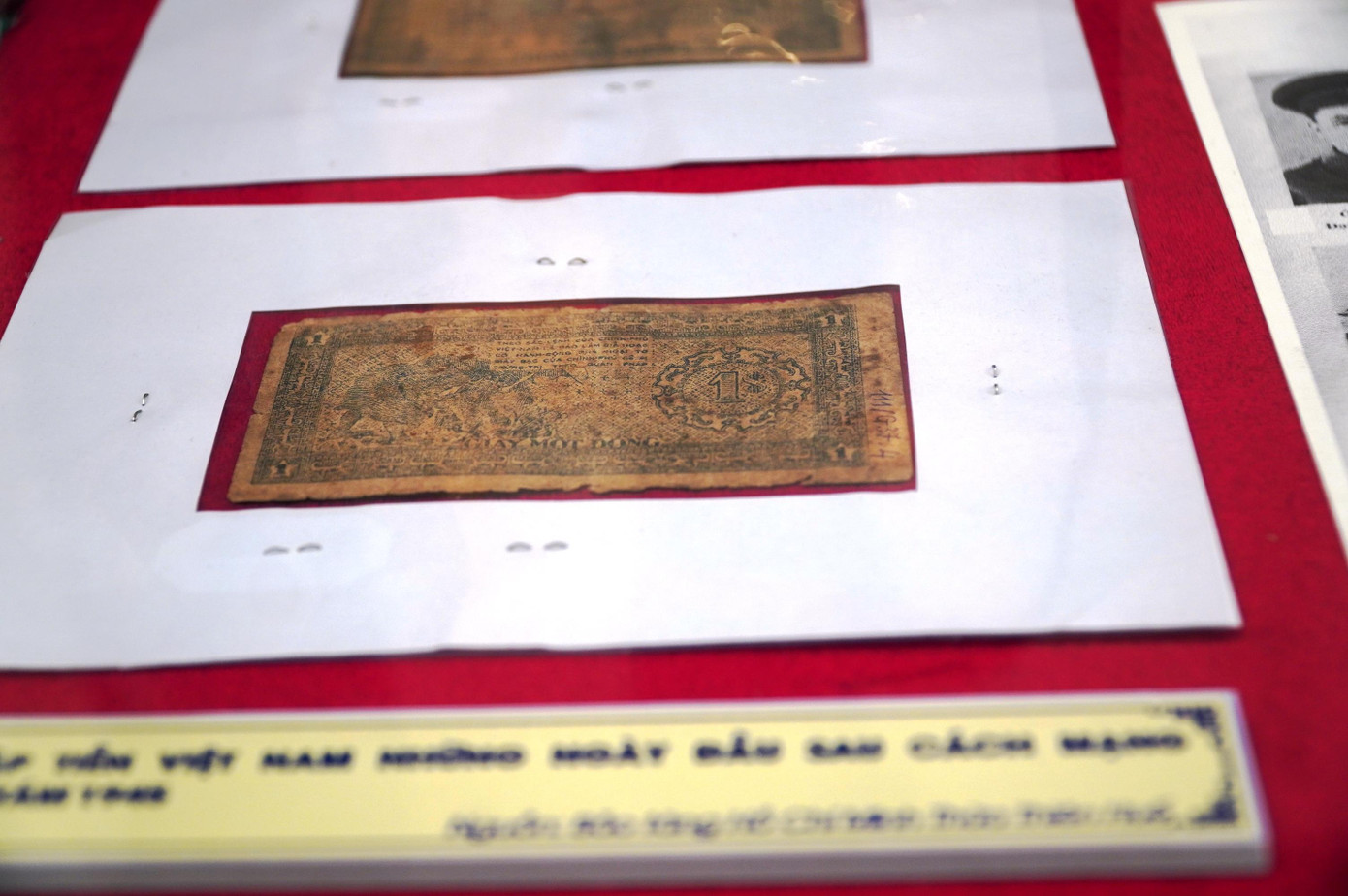 Tiền Việt Nam những ngày đầu sau Cách mạng tháng Tám 1945.