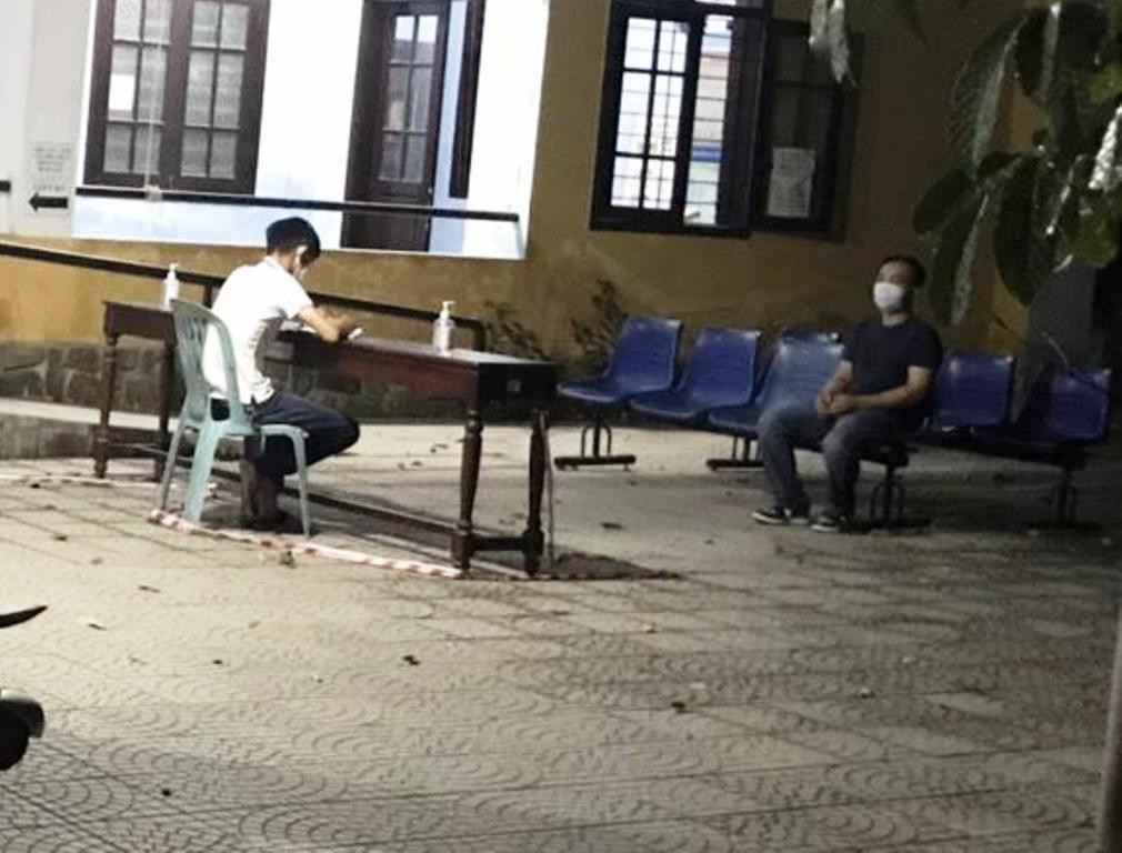 Đối tượng nhảy tàu ghi tường trình sau khi bị phát hiện, mời làm việc về dấu hiệu trốn tránh các ly Đối tượng nhảy tàu ghi tường trình sau khi bị phát hiện, mời làm việc về dấu hiệu trốn tránh các ly