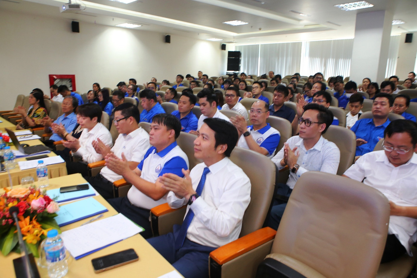 Quang cảnh hội nghị. Quang cảnh hội nghị.