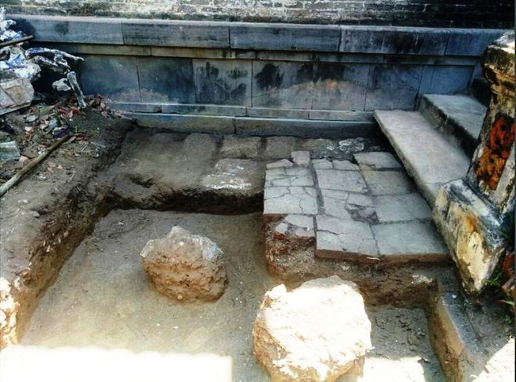 Trước tình hình này, Bộ VH-TT&amp;DL chấp thuận cho tỉnh TT-Huế triển khai trùng tu ngôi điện “đặc biệt” này của xứ Huế. Trước khi trùng tu, Trung tâm Bảo tồn Di tích Cố đô Huế đã cẩn trọng tiến hành khảo cổ học.