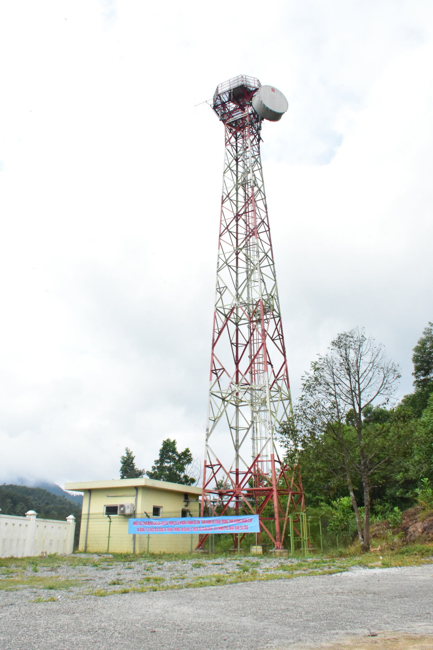 Công trình thuộc dự án trên vùng thượng nguồn sông Hương, TT-Huế. Công trình thuộc dự án trên vùng thượng nguồn sông Hương, TT-Huế.