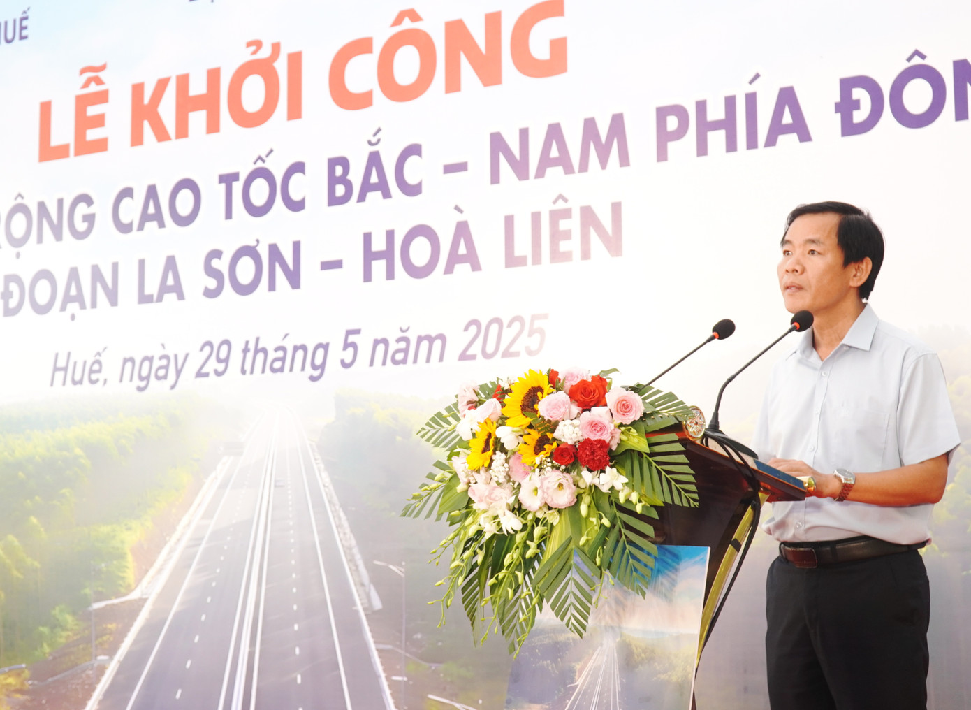 Chủ tịch UBND TP Huế Nguyễn Văn Phương khẳng định, địa phương sẽ luôn đồng hành phối hợp thực hiện hiệu quả, kịp thời dự án mở rộng cao tốc.