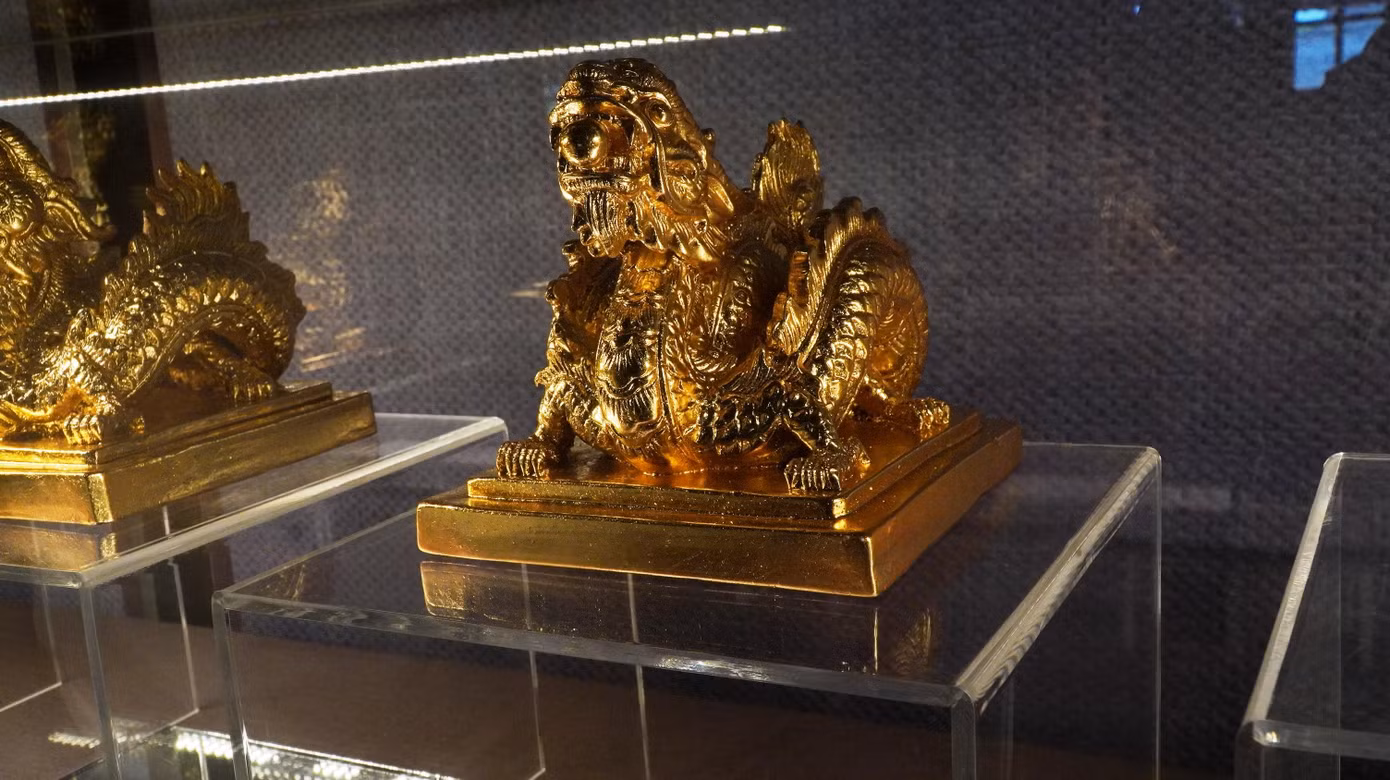 Ấn "Sắc mệnh chi bảo"